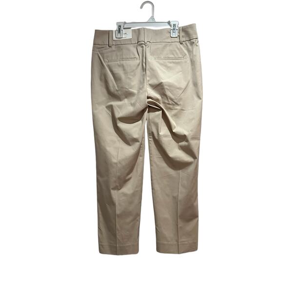 Ann Taylor Signature Pants Crop NWT Size 4   98% Cotton 2% Spandex  Preppy - Picture 2 of 12